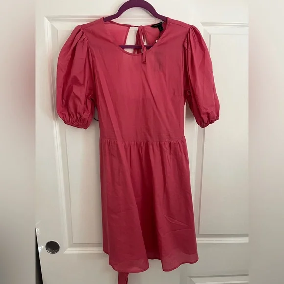 open lace back dress Banana Republic Flounce Peplum Dress Size 2P  C&J Collections Chicago